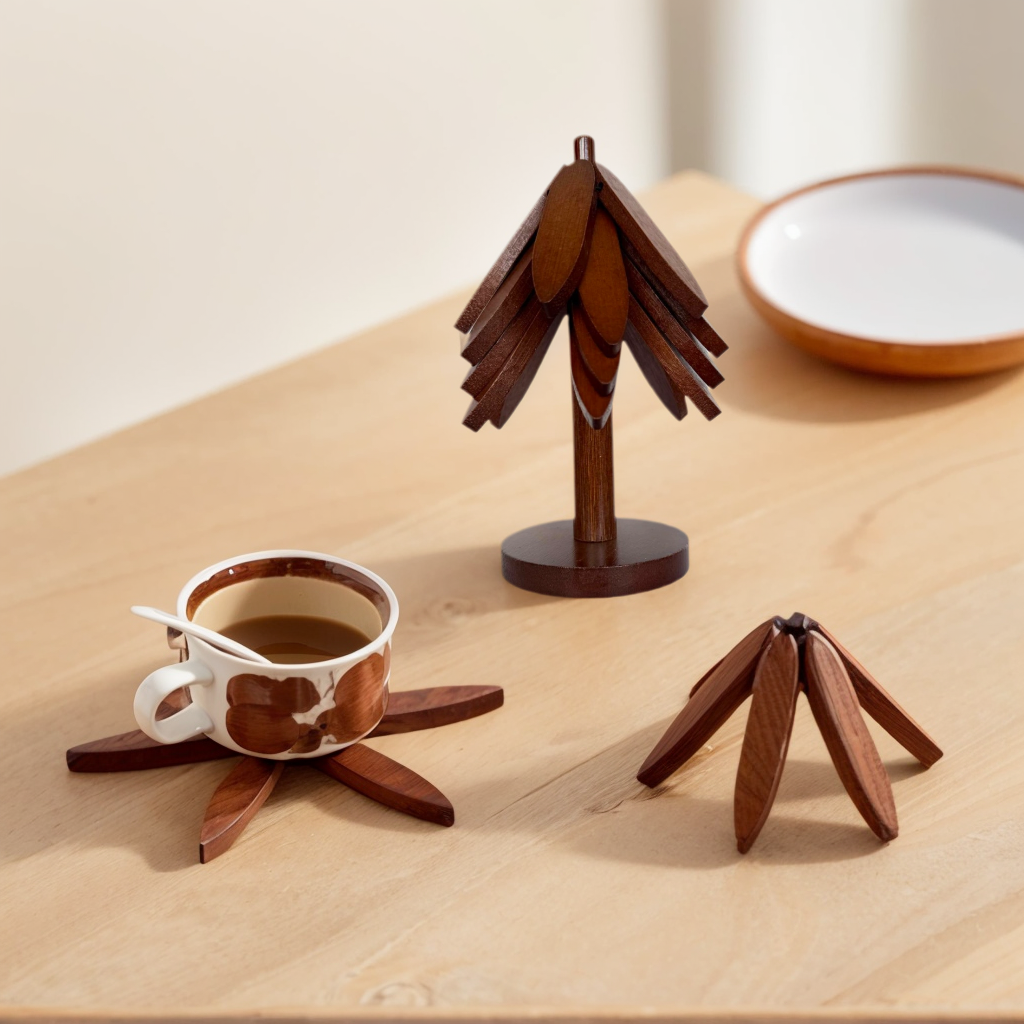 Bamboo Trivets for Hot Dishes - Trivet Tree Like a Christmas Tree, Coasters for Hot Pots, Pans & Teapots | Festive Tabletop Protectors